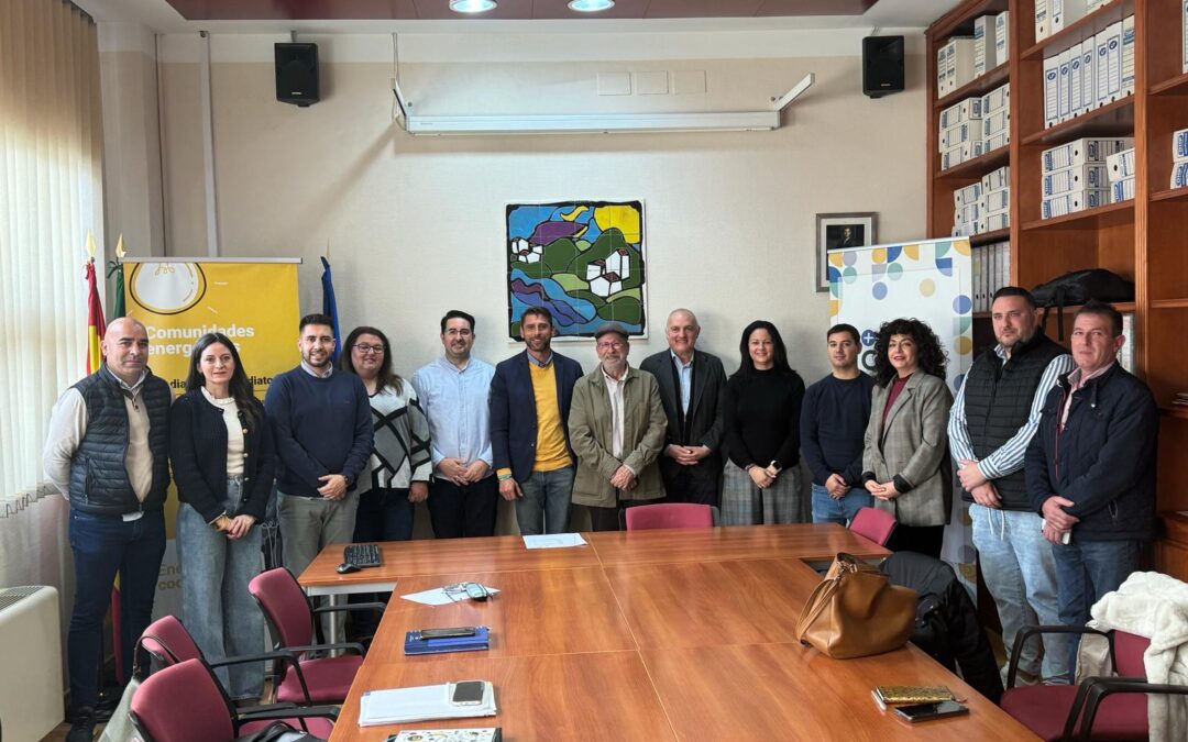 FAECTA y los alcaldes y alcaldesas de la comarca del Guadiato presentan los proyectos de comunidades energéticas cooperativas