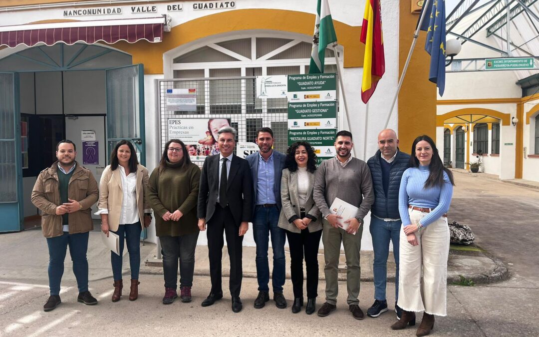 El vicepresidente la Diputación, D. Andrés Lorite se reúne con los Alcaldes y Alcaldesas de nuestra comarca en la Sede de la Mancomunidad.